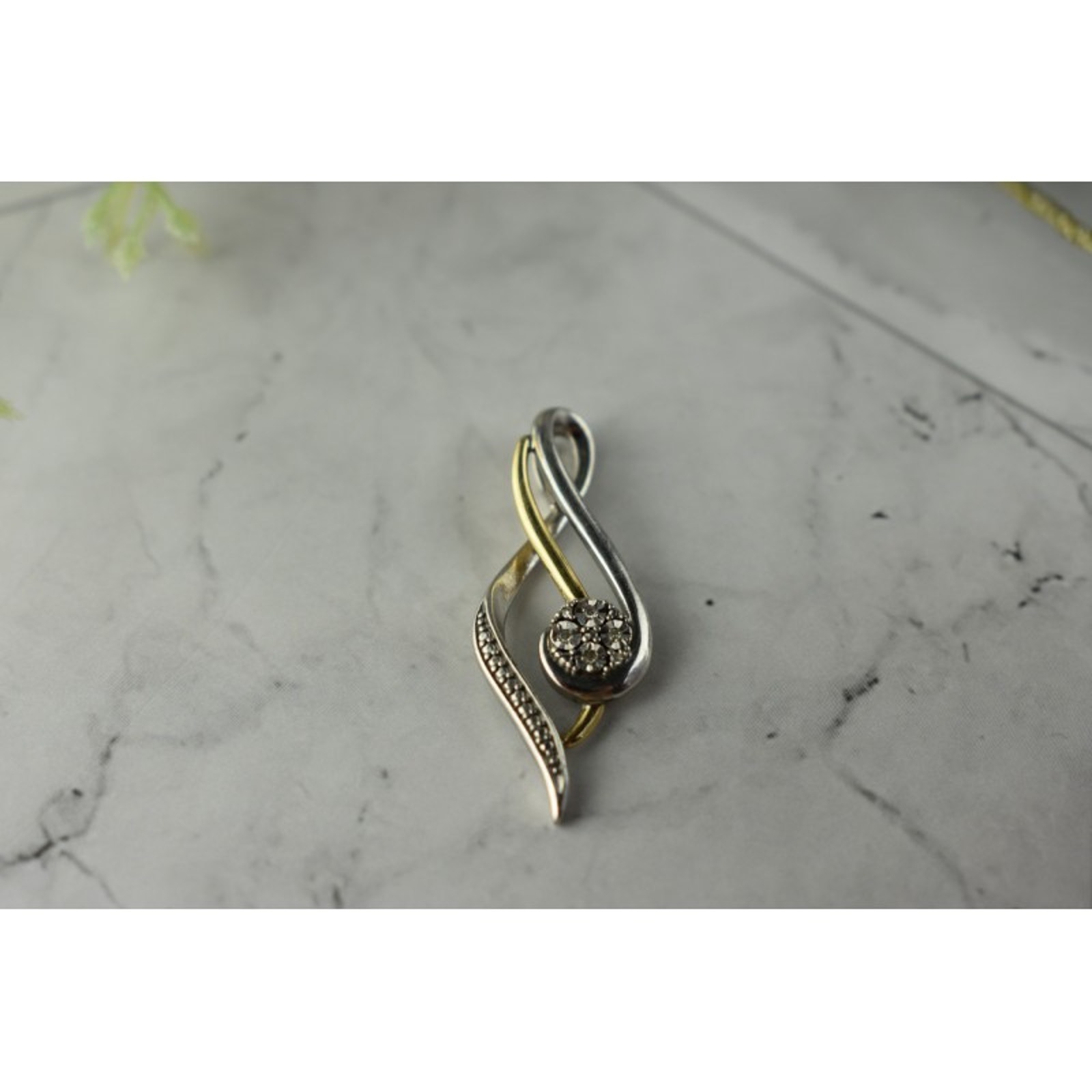 925 Sterling Silver With Gold Inserts (10k) & Diamonds "Violin Clef" Pendant